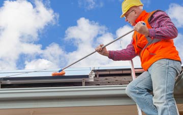 Meer Common soft wash roof cleaning